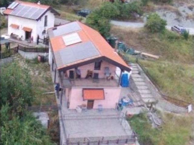 Villa in vendita a Mioglia SV