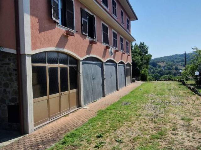 Villa in vendita a Mioglia SV