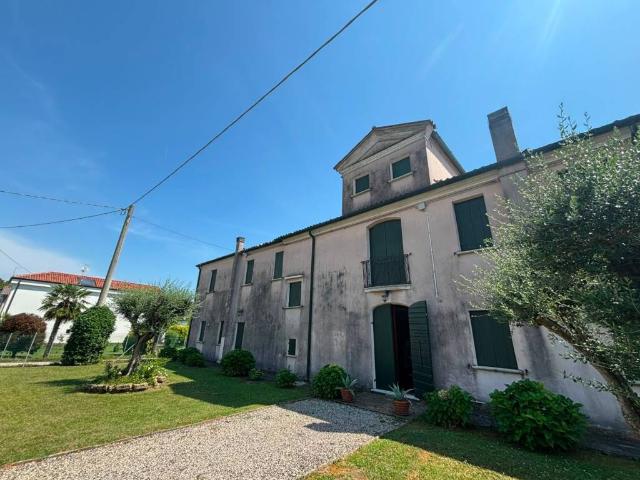 Villa in vendita a Mira VE