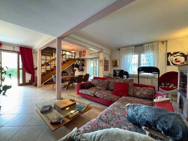 Villa in vendita a Mira VE