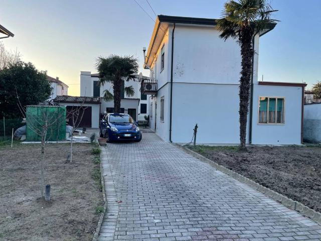 Villa in vendita a Mira VE