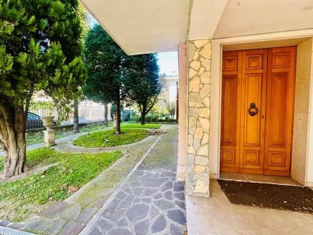 Villa in vendita a Mirandola MO
