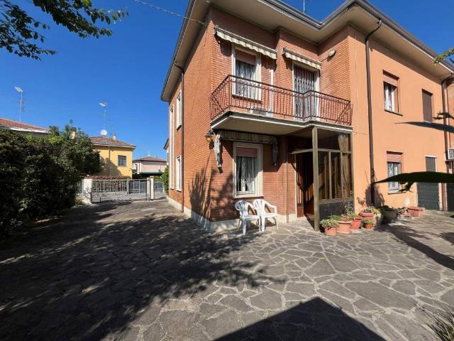 Villa in vendita a Mirandola MO