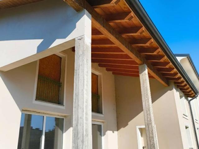 Villa in vendita a Mirandola MO