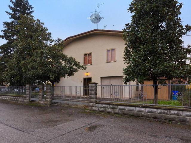 Villa in vendita a Mirandola MO