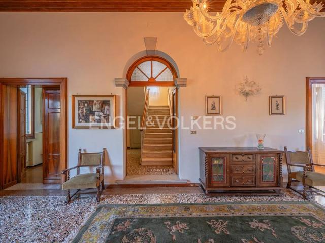 Villa in vendita a Mirano VE