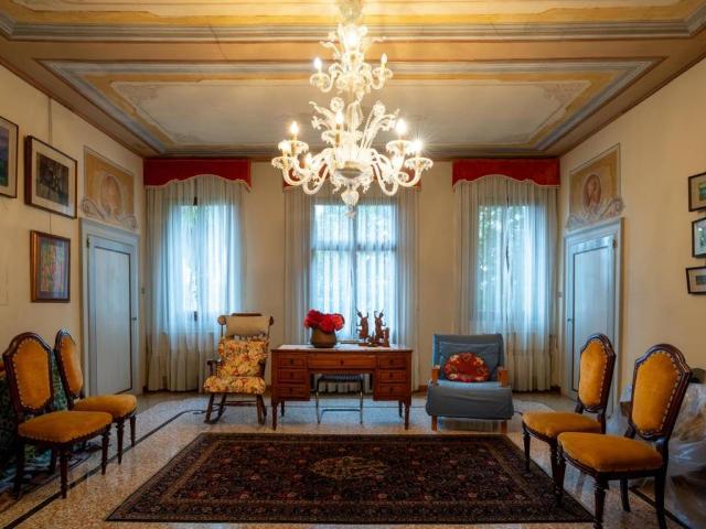 Villa in vendita a Mirano VE