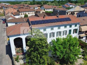 Villa in vendita a Mirabello Monferrato AL