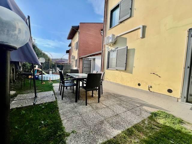 Villa in vendita a Miradolo Terme PV