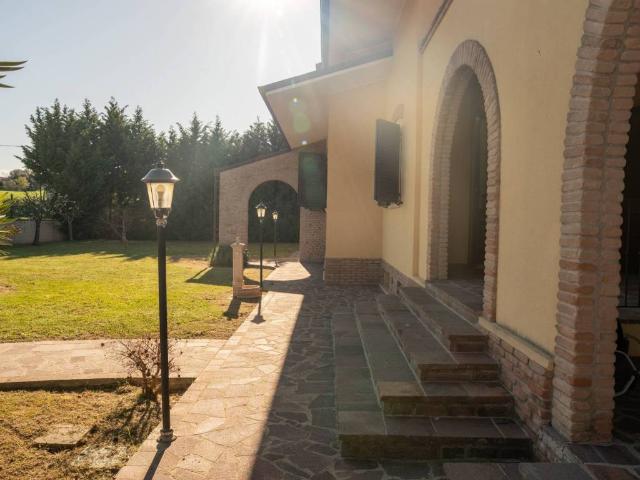 Villa in vendita a Misano Adriatico RN