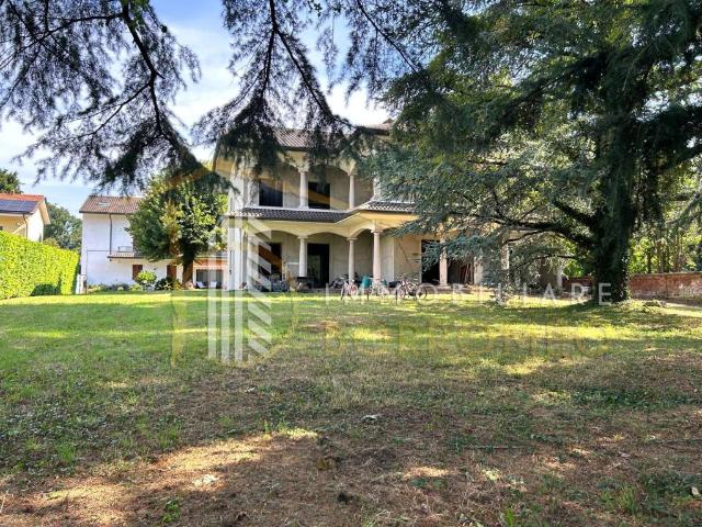 Villa in vendita a Misinto MB