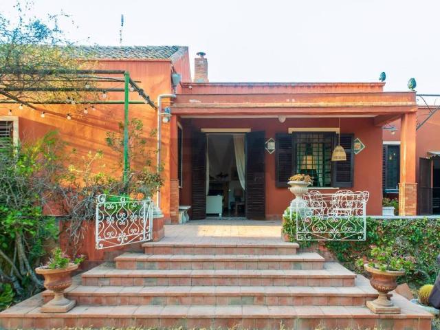 Villa in vendita a Misterbianco CT