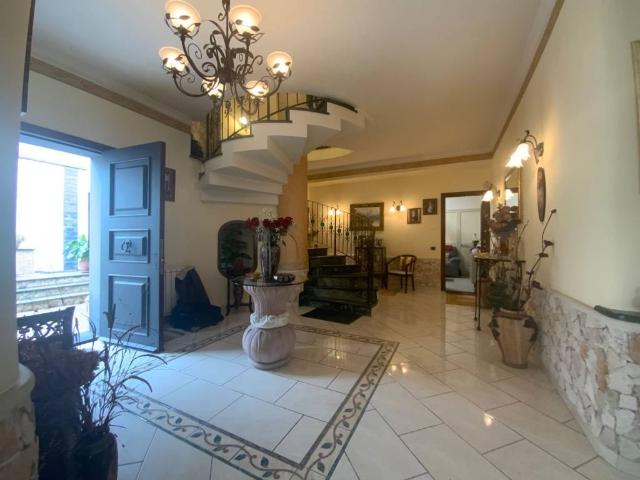 Villa in vendita a Misterbianco CT