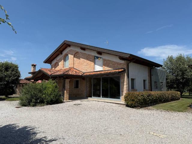 Villa in vendita a Muzzana del Turgnano UD