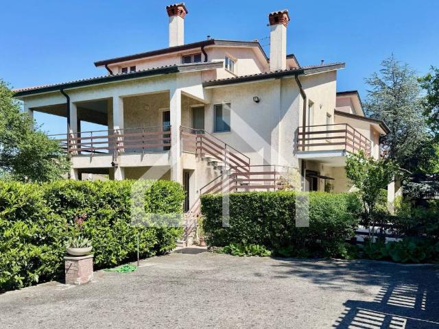 Villa in vendita a Muggia TS