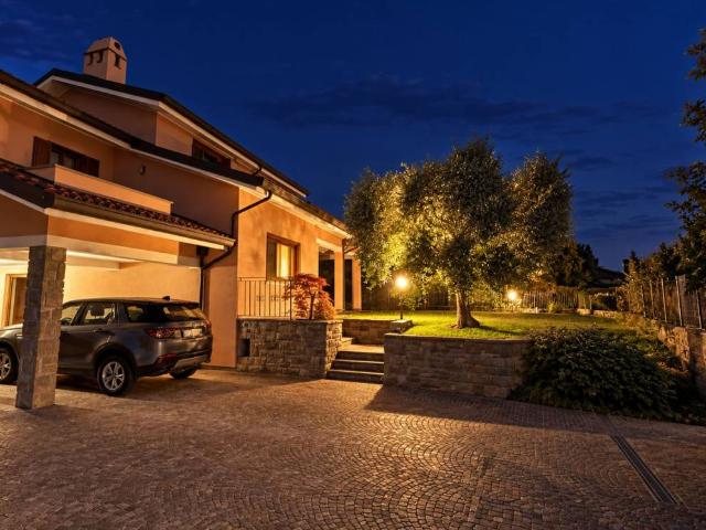 Villa in vendita a Muggia TS