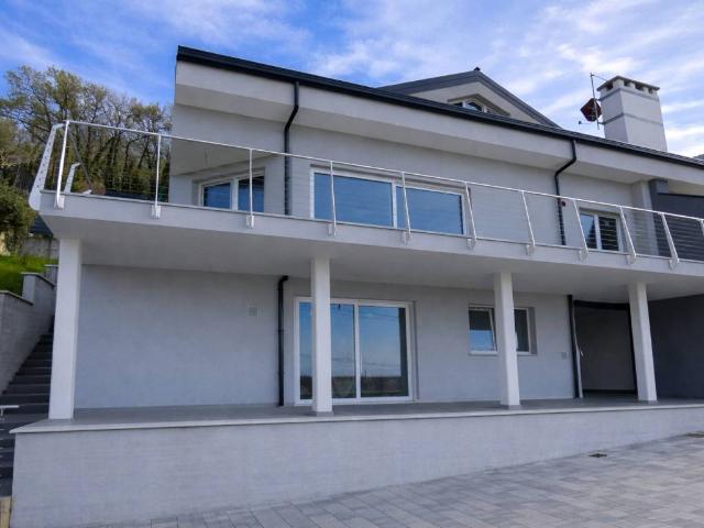 Villa in vendita a Muggia TS