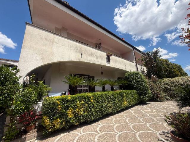 Villa in vendita a Mugnano di Napoli NA