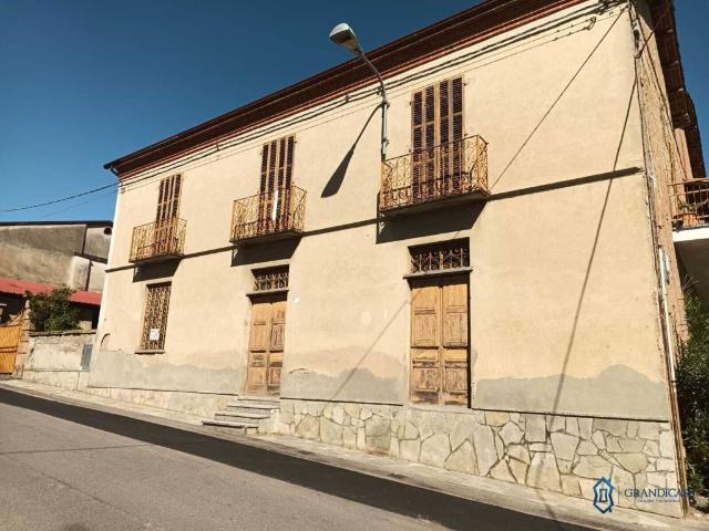 Villa in vendita a Murisengo Monferrato AL