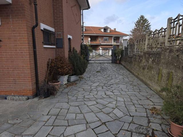 Villa in vendita a Murisengo Monferrato AL