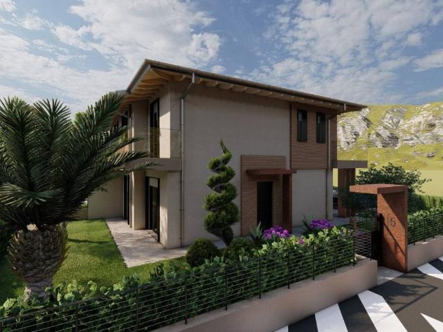 Villa in vendita a Muscoline BS