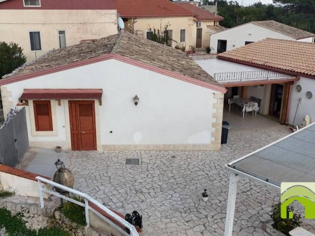 Villa in vendita a Noto SR