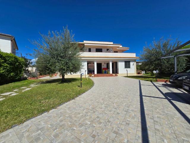 Villa in vendita a Noto SR