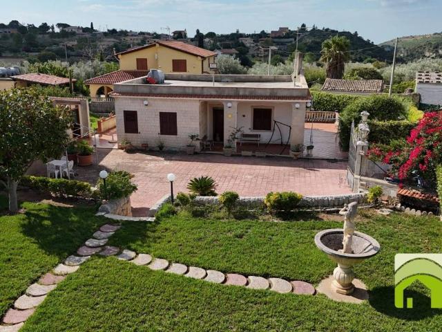 Villa in vendita a Noto SR