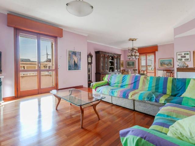 Villa in vendita a Nova Milanese MB