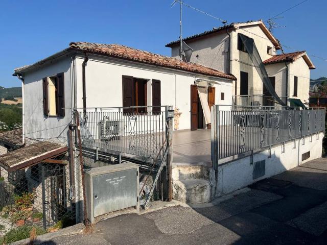 Villa in vendita a Novafeltria RN