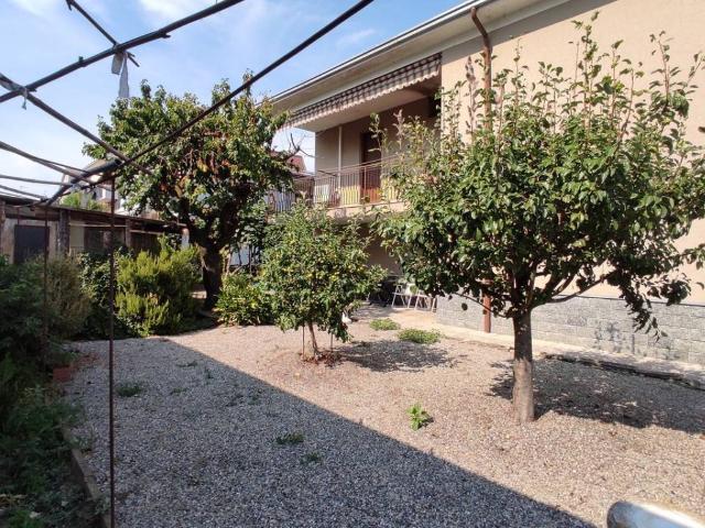 Villa in vendita a Novara NO