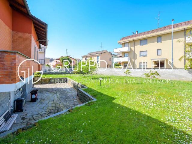 Villa in vendita a Novara NO