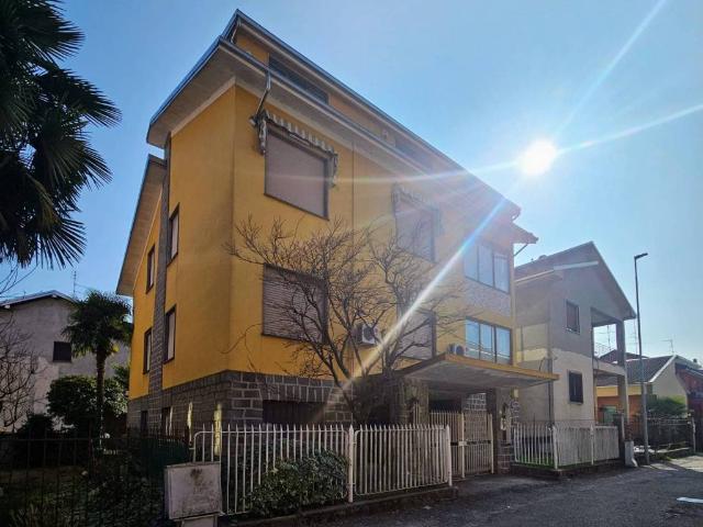 Villa in vendita a Novara NO