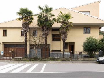 Villa in vendita a Novara NO