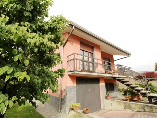 Villa in vendita a Novara NO