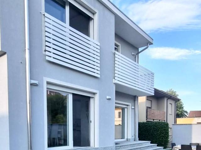Villa in vendita a Novara NO