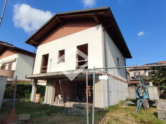 Villa in vendita a Novara NO