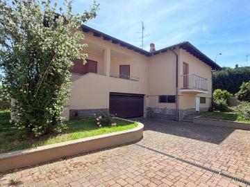 Villa in vendita a Novara NO