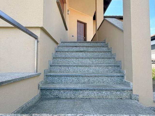 Villa in vendita a Novara NO