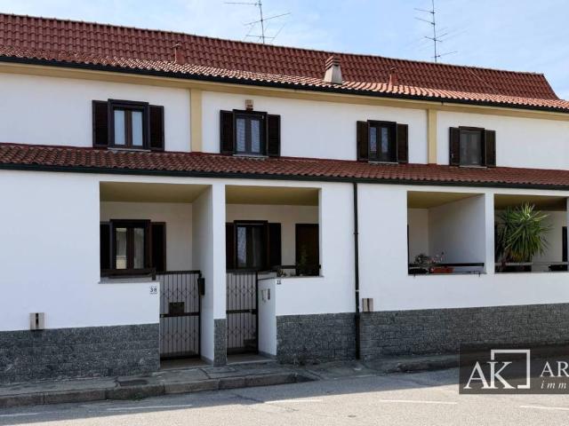 Villa in vendita a Novara NO