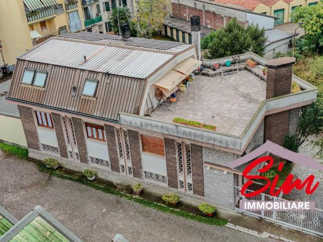 Villa in vendita a Novara NO
