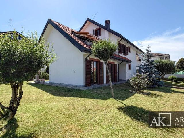 Villa in vendita a Novara, 6 Sant'antonio Vignale Veveri