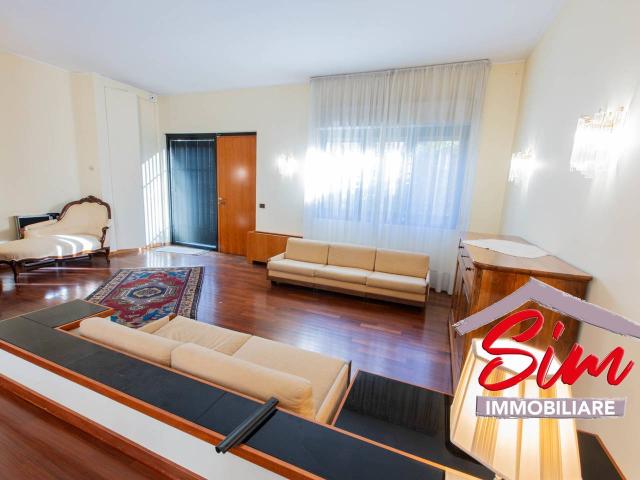 Villa in vendita a Novara