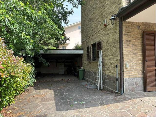 Villa in vendita a Novate Milanese MI