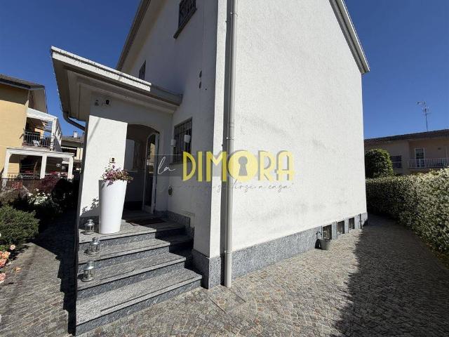 Villa in vendita a Novate Milanese MI