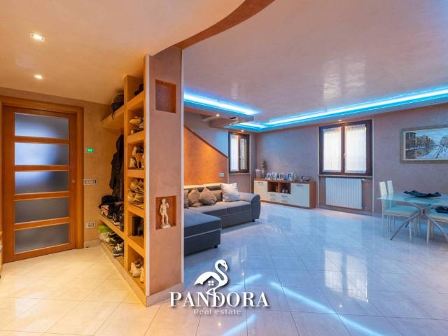 Villa in vendita a Novate Milanese MI
