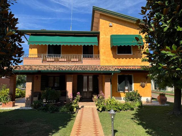 Villa in vendita a Noventa di Piave VE