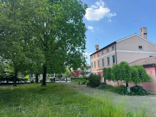 Villa in vendita a Noventa di Piave VE