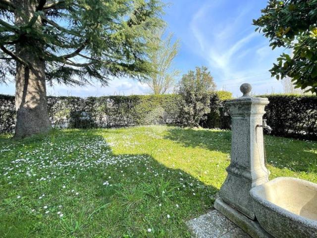 Villa in vendita a Novedrate CO