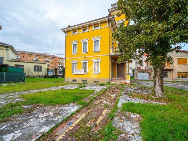 Villa in vendita a Novellara RE